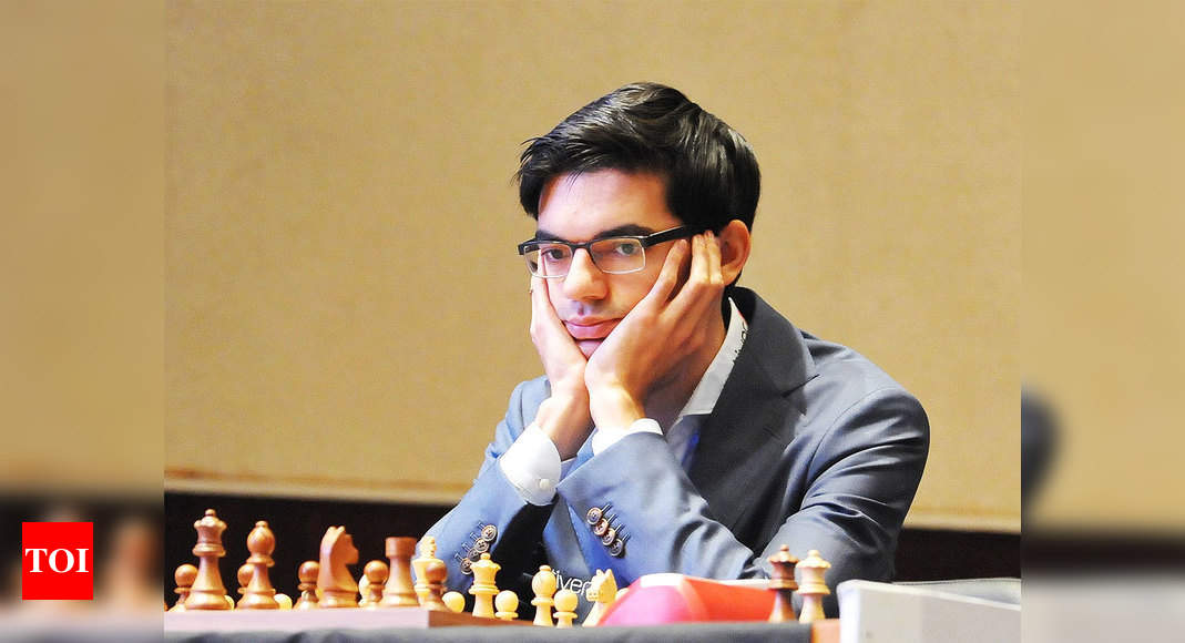 Chessable Masters 2: MVL and Giri lead