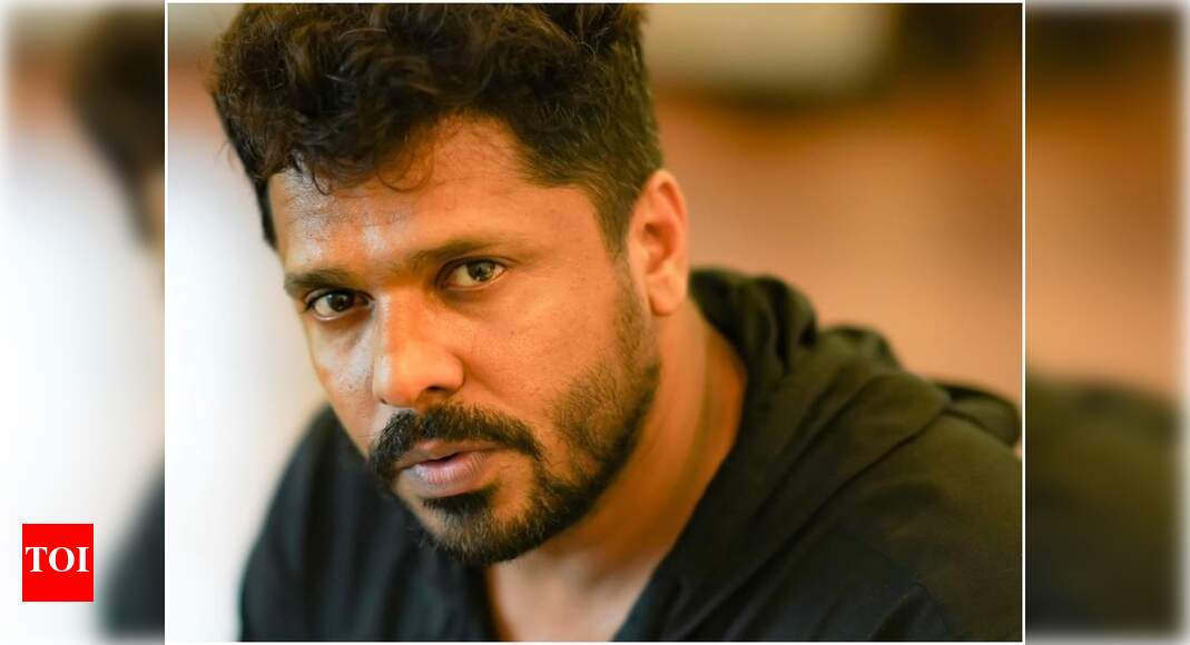 Haagar Movie Filmmaker shiq Abu Turns Cinematographer With Haagar Malayalam Movie News Times Of India Haagar Movie Filmmaker shiq Abu Turns Cinematographer With Haagar Malayalam Movie News Times Of India
