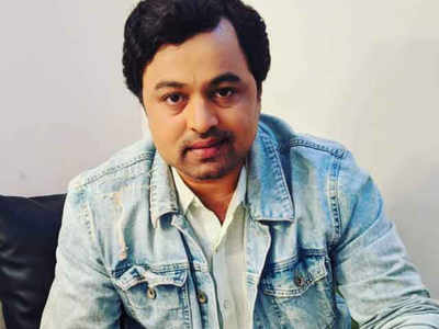 Actor Subodh Bhave helps victims of cyclone Nisarga in Konkan region; urges fans to support the needy
