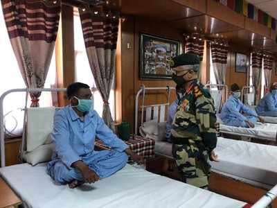 Army chief visits Ladakh; takes stock of ground situation