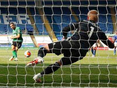 Schmeichel saves Leicester City with penalty stop in Brighton draw