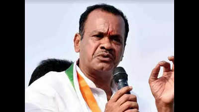 Congress MP Komatireddy Venkat Reddy writes to Telangana CM to complete two irrigation projects in Nalgonda district