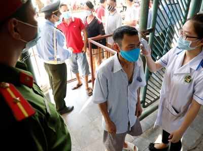 Coronavirus-free Vietnam not ready to open doors to foreign tourists yet: PM