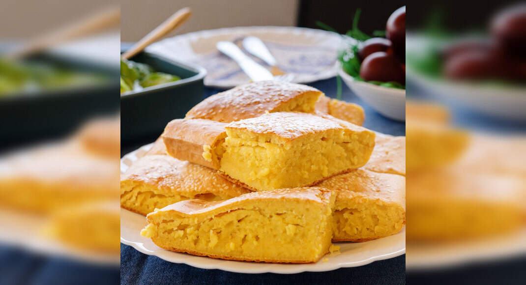 Cornbread Recipe: How to Make Cornbread Recipe | Homemade Cornbread Recipe