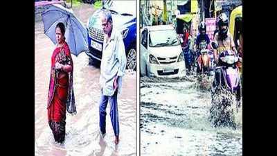 Patna roads waterlogged after brief spell of rain