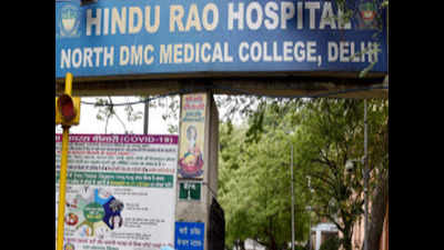 Delhi: No pay for months, Hindu Rao medical staff hold protest