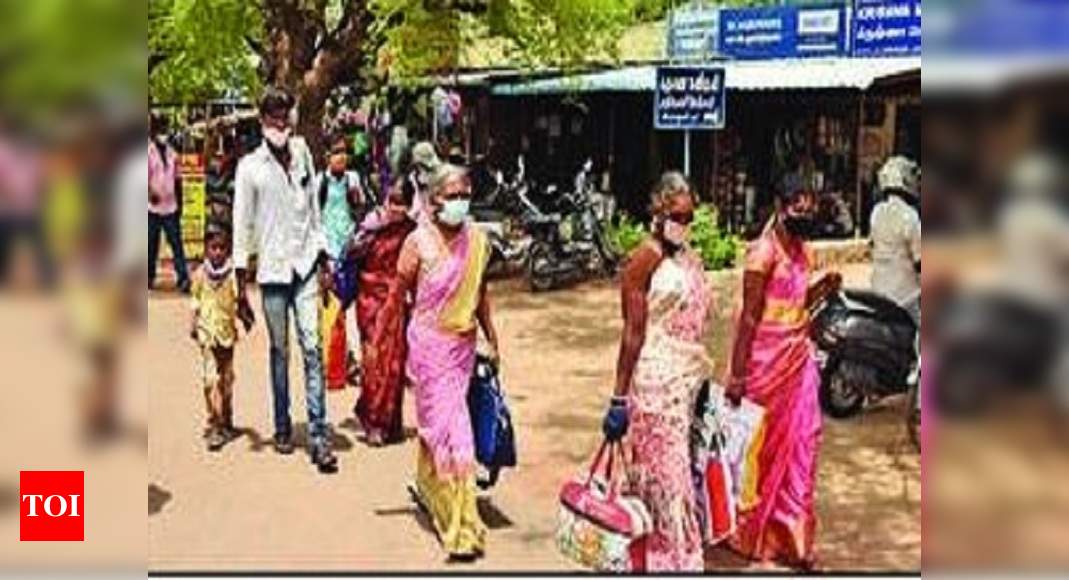  People  walk past district borders without e pass Trichy  