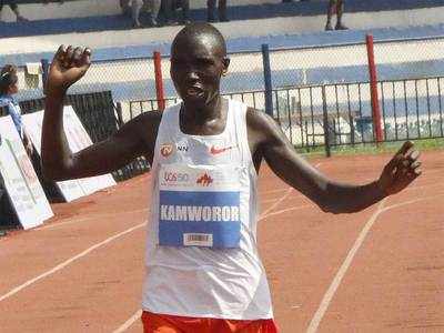Kenyan runner Kamworor hit by motorcycle, suffers fractured leg