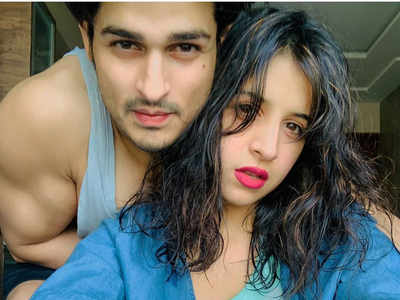 Lovebirds Priyank Sharma and Benafsha Soonawalla share a cute video on who has the double chin; watch