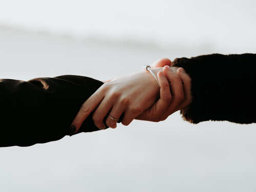How Your Partner Holds Your Hands And What It Says About Your Relationship The Times Of India How Your Partner Holds Your Hands And What It Says About Your Relationship The Times Of India
