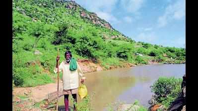 Malavalli taluk’s ‘pond man’ earns praise from PM Modi
