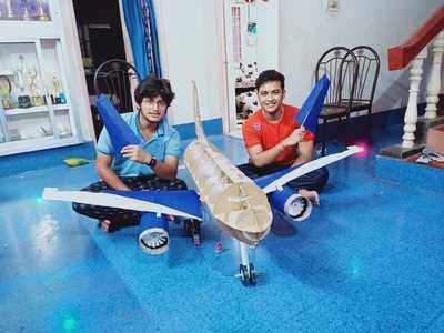 Actor Swaraj Barik makes a 4.5 feet cardboard airplane