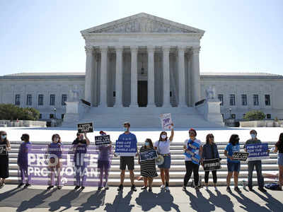 Supreme Court strikes down Louisiana abortion clinic law