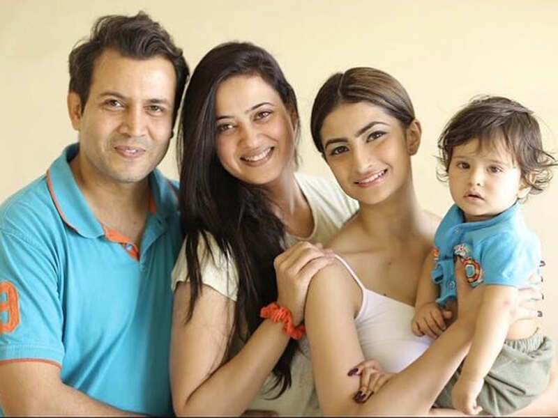 Exclusive Shefali Jariwala On Father In Law S Demise Parag And I Managed To Make It In Time For His Last Rites Times Of India