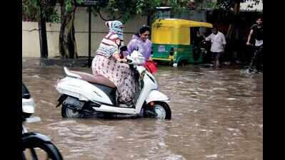 Lightning kills seven in 3 Saurashtra districts