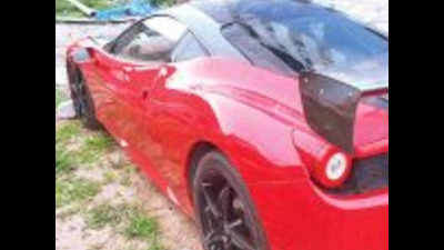 Three steal Ferrari, soon crash into cops; held in Hyderabad