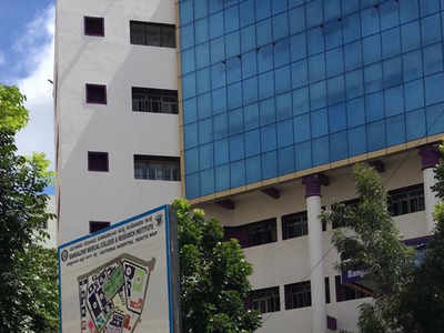 Denied admission, Covid-19 positive patient dies at Bengaluru hospital doorstep