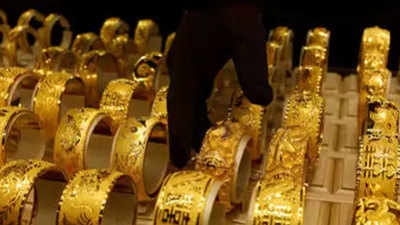 Retail gold prices go past Rs 50k/10gm mark