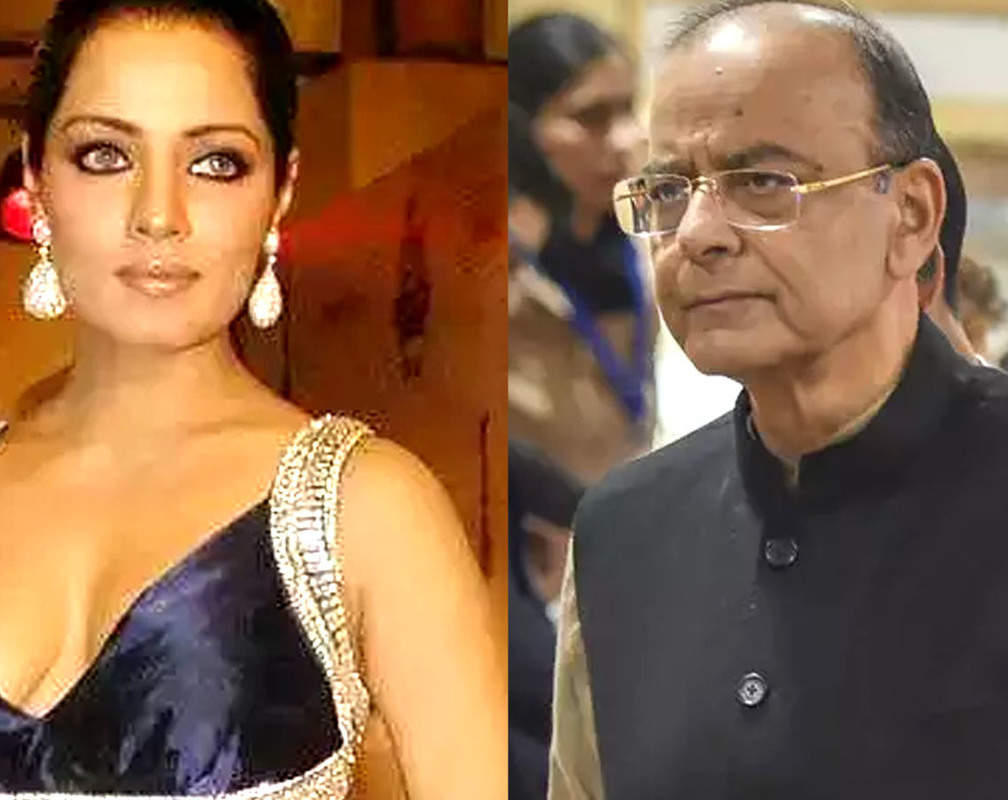 
Here's Celina Jaitly's reply to Twitter user who mistook her as late politician Arun Jaitley's daughter
