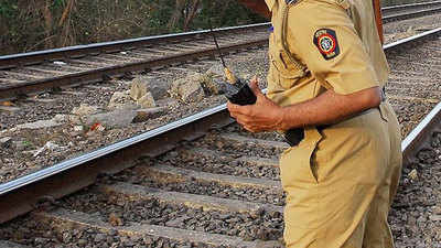 Delhi: Woman kills self, 2 kids on rail tracks, infant survives