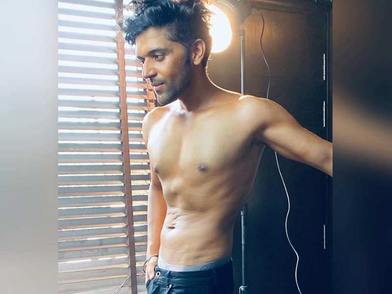 Photo: Guru Randhawa is loving his body transformation! | Hindi Movie News  - Times of India