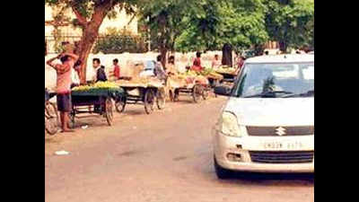 No mandis, vendors crowd roads in Mohali