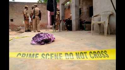 Kanpur encounter: Vikas Dubey's mother condoles cops' death, wants son gunned down in encounter