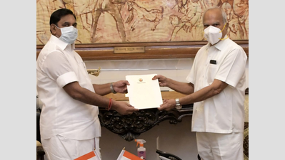 Tamil Nadu CM apprises governor of steps taken to curb Covid-19