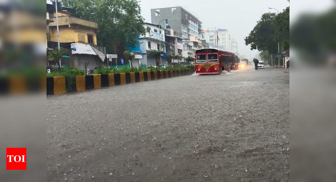 Rain in Mumbai: Roads waterlogged as heavy rain drenches Mumbai, more ...