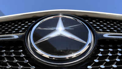 Mercedes to recall 660,000 vehicles in China for oil leak