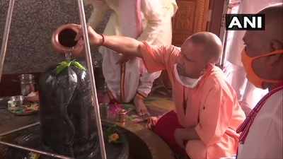 Uttar Pradesh CM Yogi Adityanath offers prayers on first Monday of 'Sawan'
