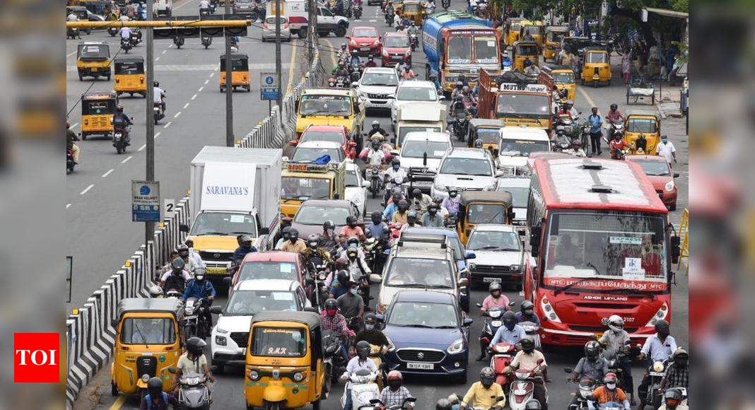 Chennai Lockdown Update Chennai roads see heavy traffic as intense