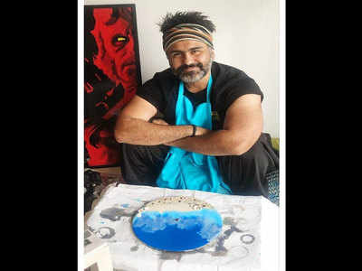 Aarya Babbar tried a hand at Resin Art, and the results will amaze you