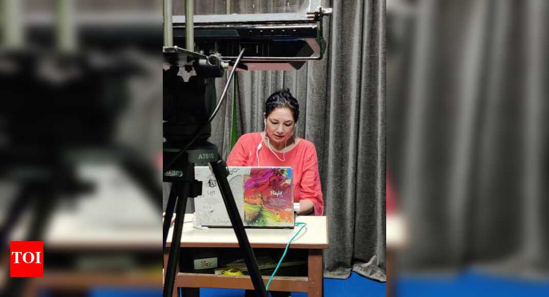 college-hosts-self-grooming-classes-for-students-online-events-movie