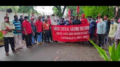 SCR union mulls indefinite stir to protest privatisation