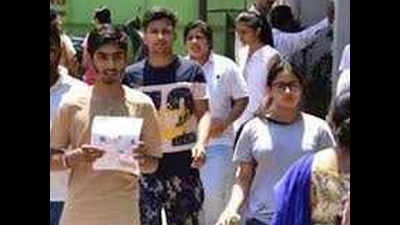 UGC, HRD asked to clear stand on Delhi University final exams