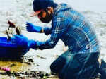 Netizens hail Randeep Hooda as he steps out to clean Versova beach amid coronavirus outbreak