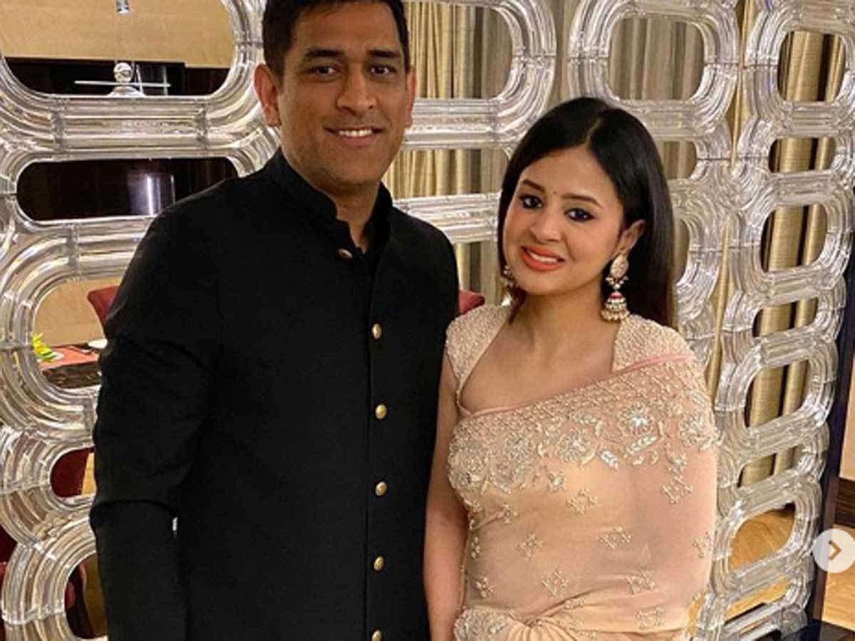 Sakshi Dhoni Greyed A Bit More Become Smarter And Sweeter Sakshi Wishes Husband Ms Dhoni On Birthday Cricket News Times Of India