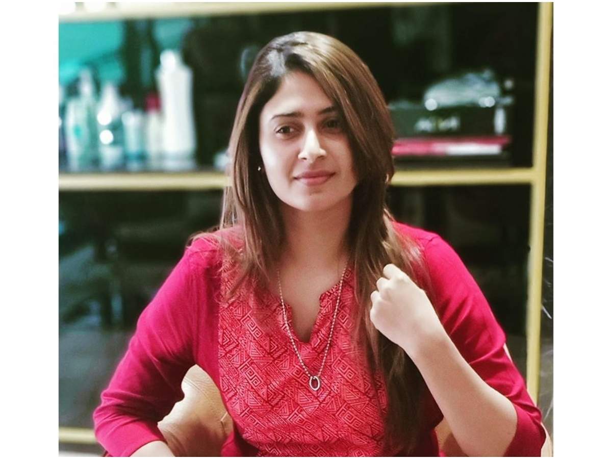 Geetu Mohandas: Aisha Sultana backs Stephy Xavior; alleges that the  filmmaker is Geetu Mohandas | Malayalam Movie News - Times of India