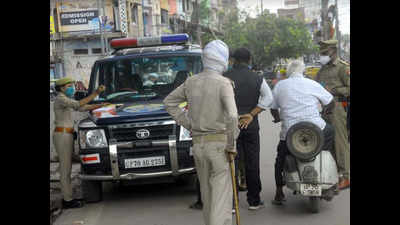 Police challan 7.40 lakh people in UP for not wearing masks