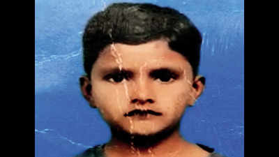 Parents of 10-year-old run over by van still searching for body in Delhi