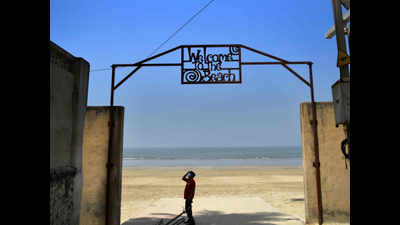 Maharashtra government revises lease rent for food vendors at Juhu beach