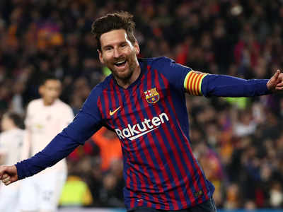 Van Bronckhorst 'can't imagine' Barcelona without Lionel Messi