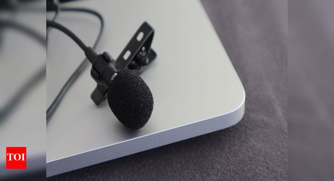 Collar Mic: Keep your hands free when speaking in public or recording ...