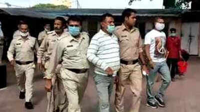 MP: Taking selfie video of aarti, gangster Vikas Dubey drew attention on CCTV