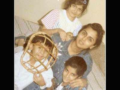 THIS childhood picture of Ranbir Kapoor with mom Neetu Kapoor and sister Riddhima Kapoor Sahni is pure gold