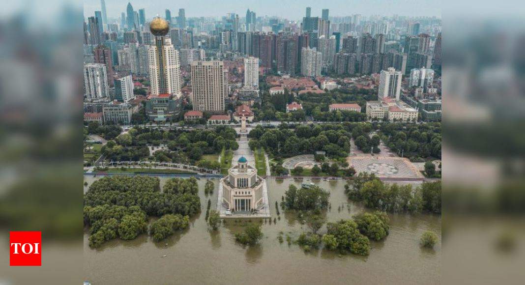 141 dead or missing in floods in China - Times of India