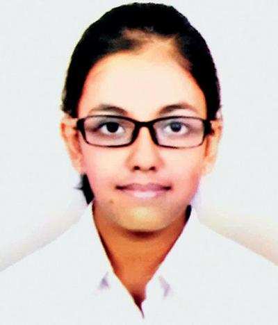Vadodara students pass with flying colours