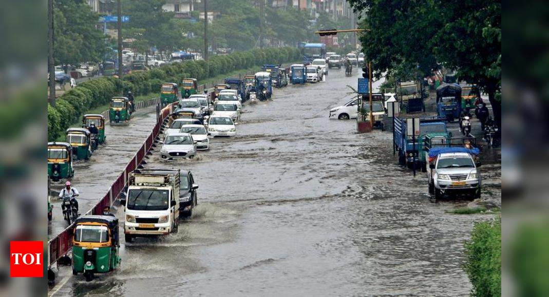 Surat’s Athwa zone pounded by 60 mm of rainfall | Surat News - Times of