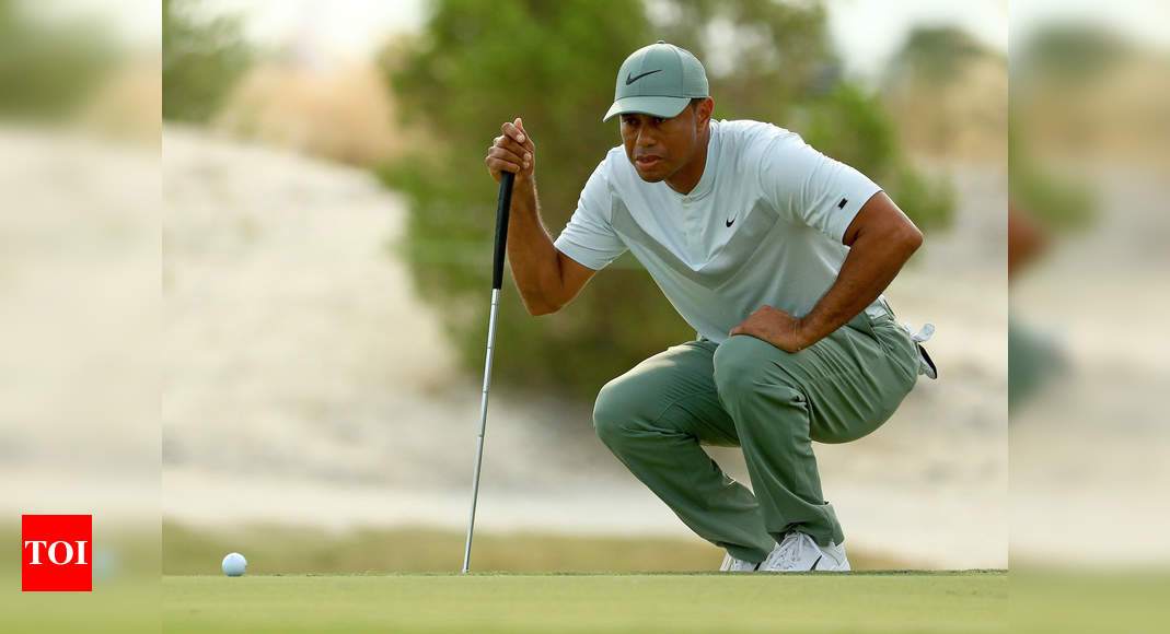 brooks koepka white pants